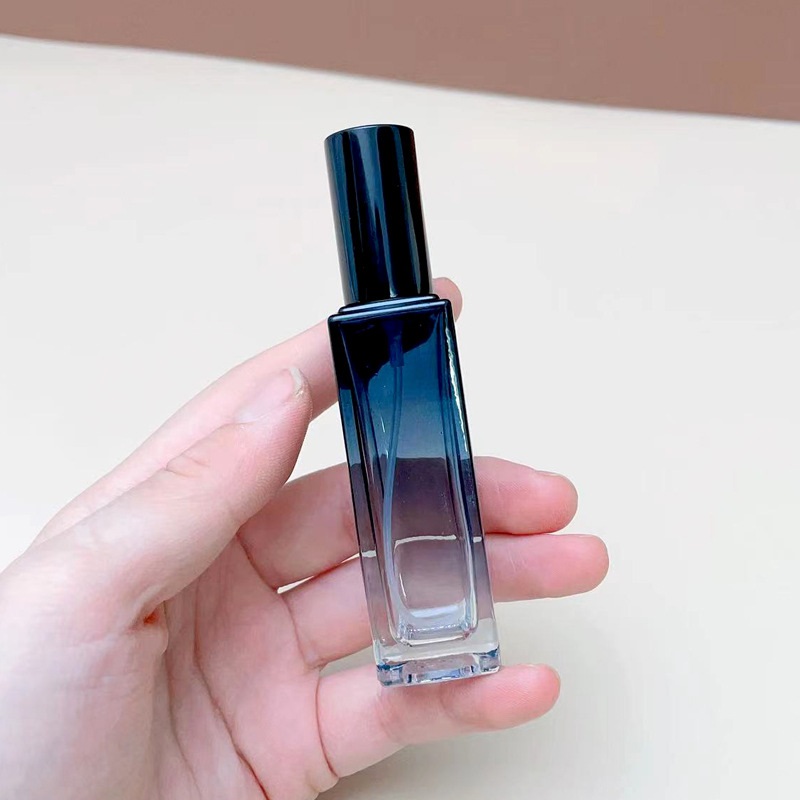 Botella vacía con atomizador d - Perfume Imperium Fragrance World reseña y precio