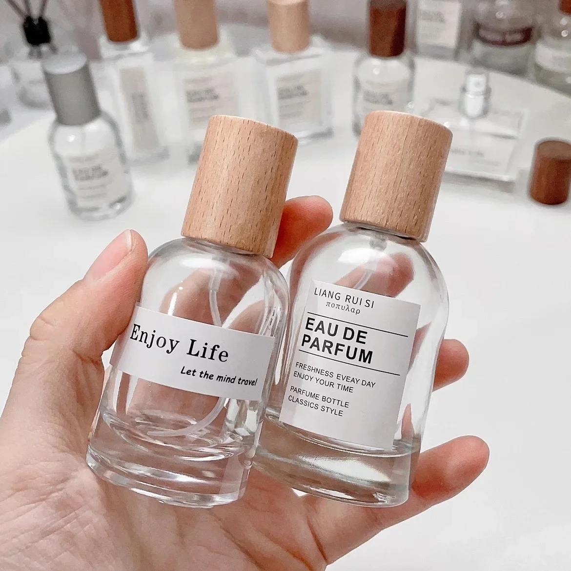 Botella de Perfume de Vidrio d - Perfume Imperium Fragrance World reseña y precio